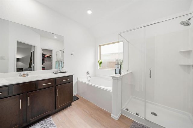9827 Kingston Liberty Lane, Baytown, TX 77521