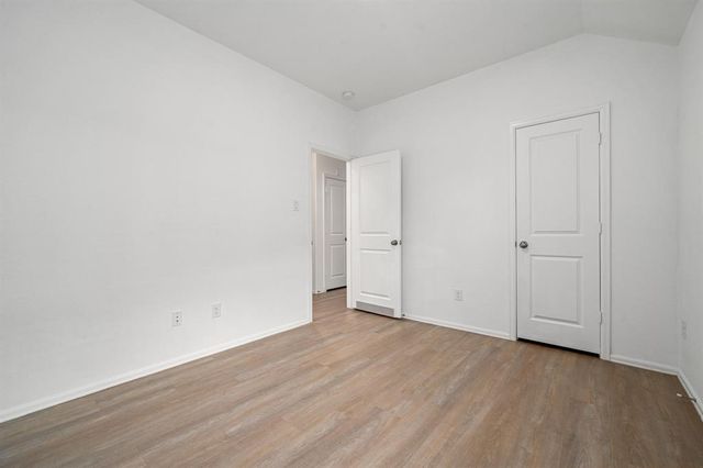 9827 Kingston Liberty Lane, Baytown, TX 77521