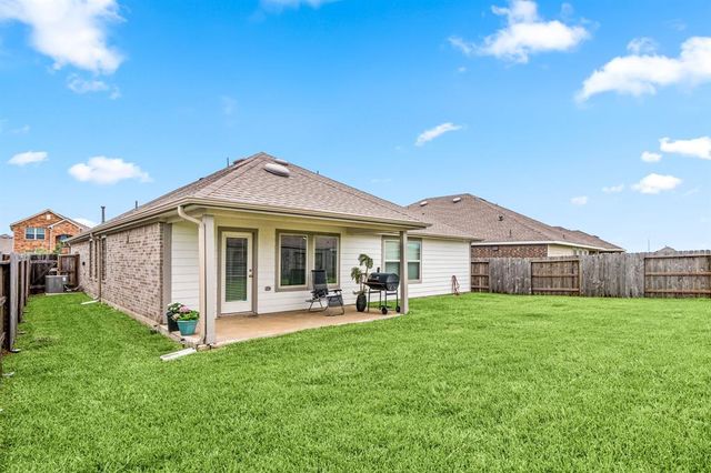 9827 Kingston Liberty Lane, Baytown, TX 77521