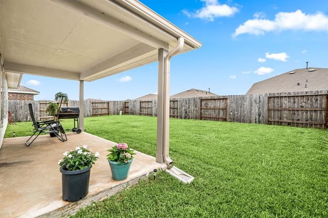 9827 Kingston Liberty Lane, Baytown, TX 77521