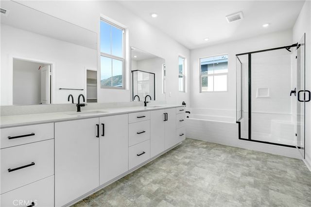 15940 Caterpillar Drive, Fontana, CA 92336