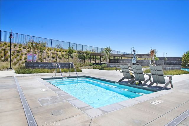 15940 Caterpillar Drive, Fontana, CA 92336
