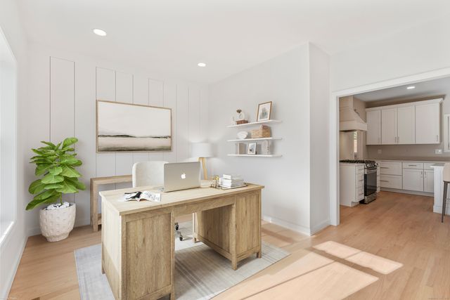 60 Hollister Drive, Avon, CT 06001