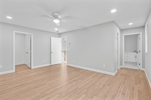 60 Hollister Drive, Avon, CT 06001