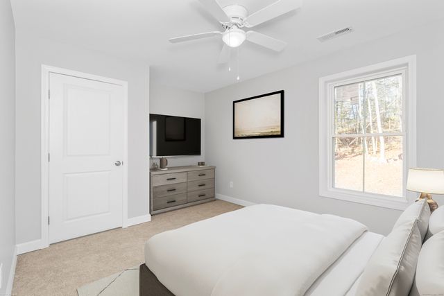 60 Hollister Drive, Avon, CT 06001