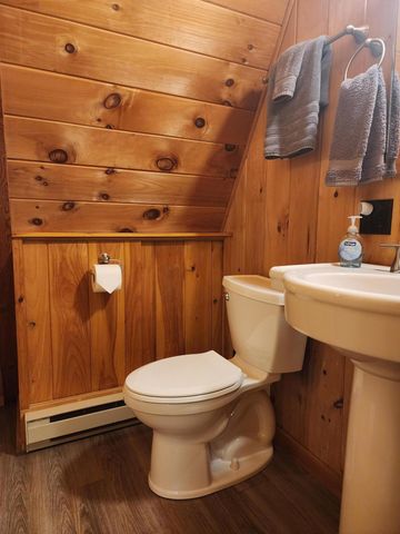 80 Beech Street, Jay, NY 12941