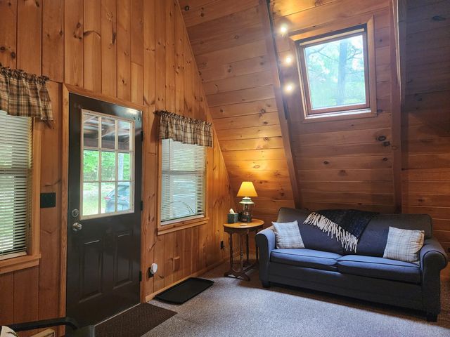 80 Beech Street, Jay, NY 12941