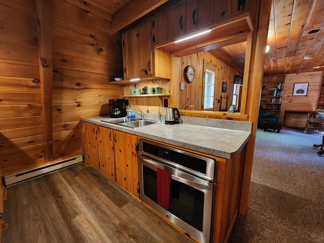 80 Beech Street, Jay, NY 12941