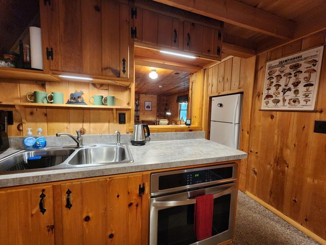 80 Beech Street, Jay, NY 12941