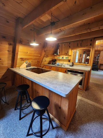 80 Beech Street, Jay, NY 12941