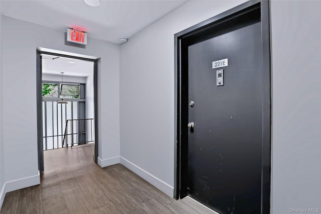 221 Kearsing Parkway E, Monsey, NY 10952 — photo 4