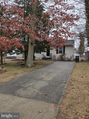 741 WOODLAND AVE, Westville, NJ 08093