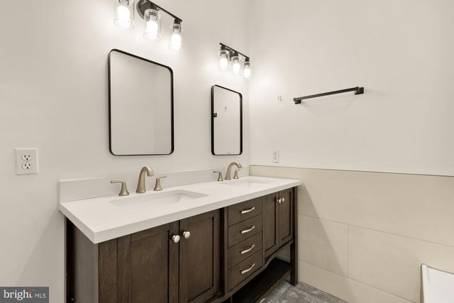 1732 NORTH CAPITOL ST NW, Washington, DC 20002