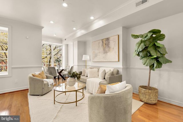 1732 NORTH CAPITOL ST NW, Washington, DC 20002