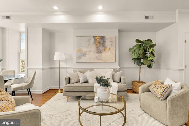 1732 NORTH CAPITOL ST NW, Washington, DC 20002