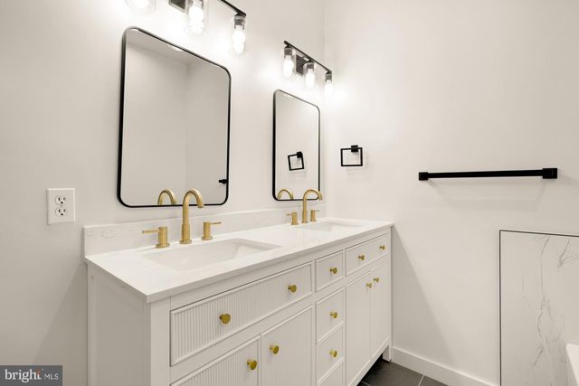 1732 NORTH CAPITOL ST NW, Washington, DC 20002