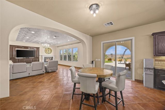 22260 Rosemary Canyon Court, Corona, CA 92883