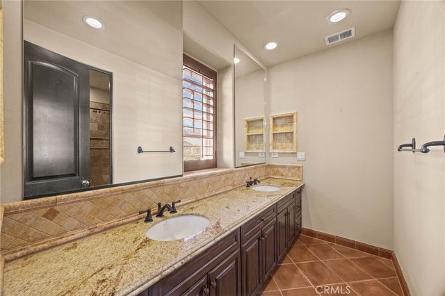 22260 Rosemary Canyon Court, Corona, CA 92883