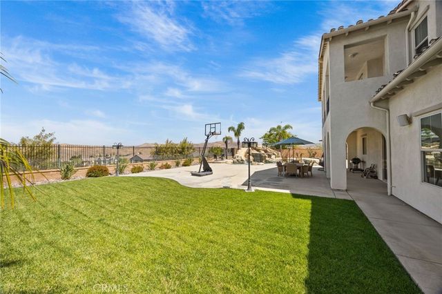 22260 Rosemary Canyon Court, Corona, CA 92883