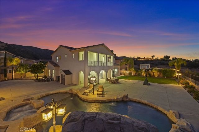 22260 Rosemary Canyon Court, Corona, CA 92883