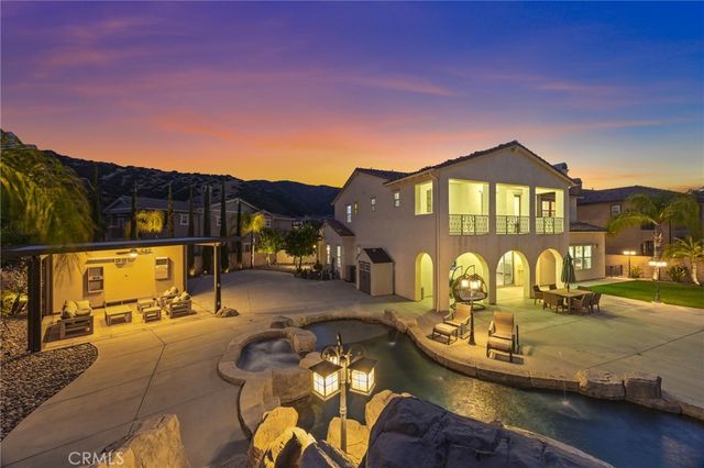 22260 Rosemary Canyon Court, Corona, CA 92883
