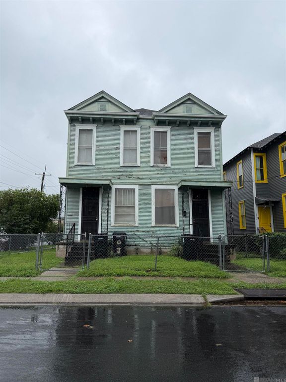 3700 S Saratoga Street, New Orleans, LA 70115