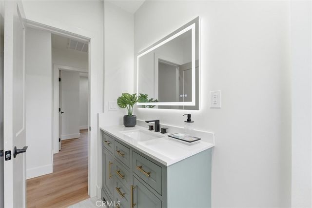 4126 Sebren Ave, Lakewood, CA 90713