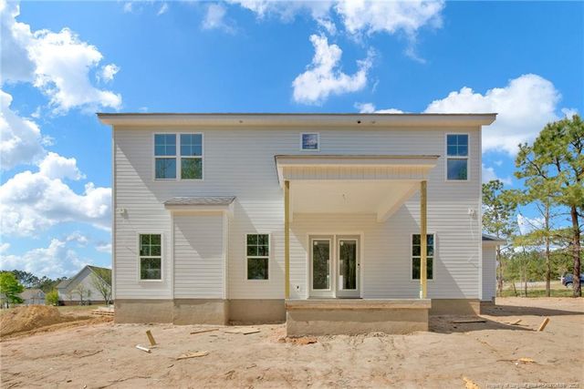 99 Jaylin Oaks Drive, Spring Lake, NC 28390