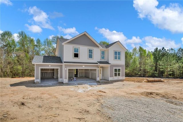 99 Jaylin Oaks Drive, Spring Lake, NC 28390