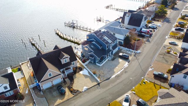 3313 Long Point Drive, Toms River, NJ 08753