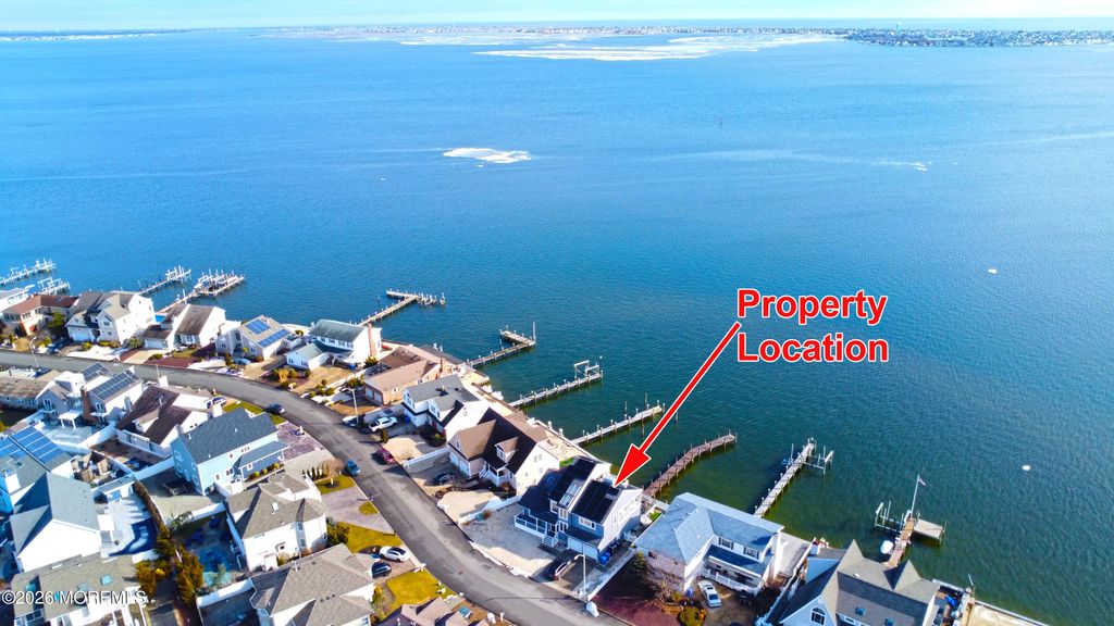 3313 Long Point Drive, Toms River, NJ 08753