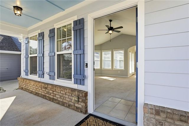 502 Arden Close, Woodstock, GA 30188