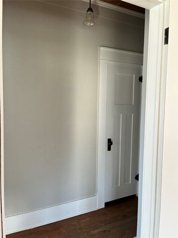 109 S West Street, Bangs, TX 76823