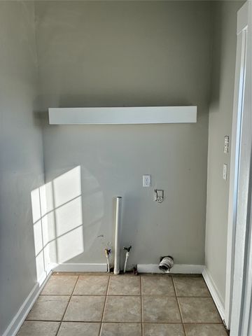 109 S West Street, Bangs, TX 76823