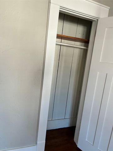 109 S West Street, Bangs, TX 76823