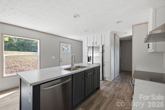 7499 Virginia Ridge, Connelly Springs, NC 28612