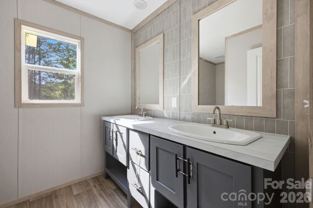 7499 Virginia Ridge, Connelly Springs, NC 28612