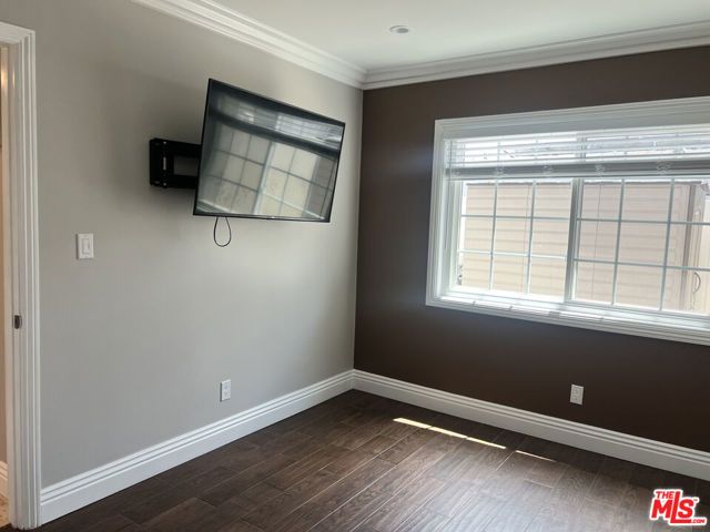 9716 Casaba Avenue, Los Angeles, CA 91311