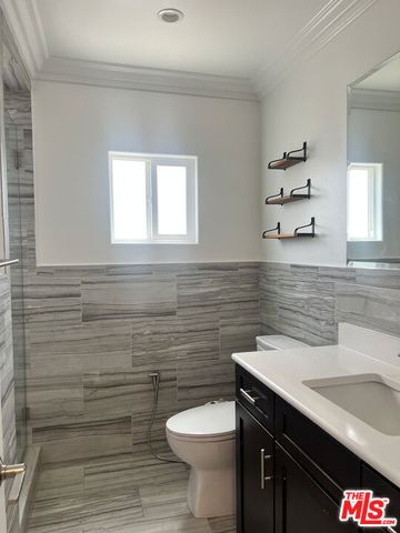 9716 Casaba Avenue, Los Angeles, CA 91311
