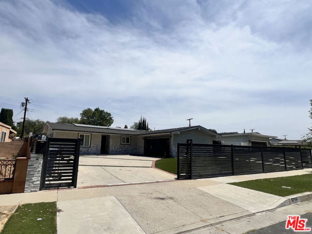 9716 Casaba Avenue, Los Angeles, CA 91311