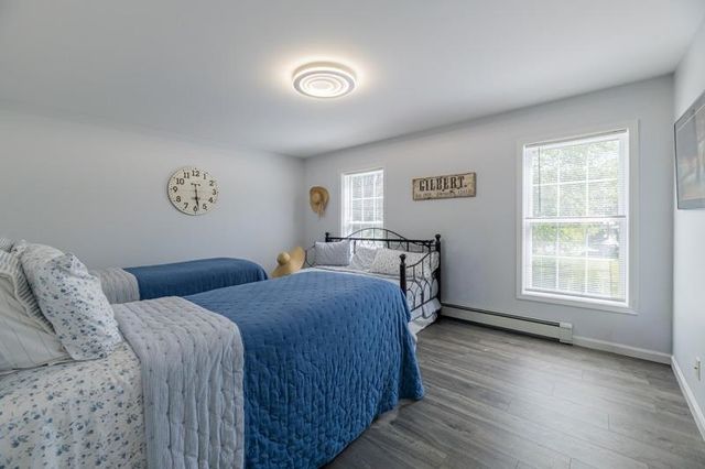 35 Valley Pass Street, Manchester, VT 05255