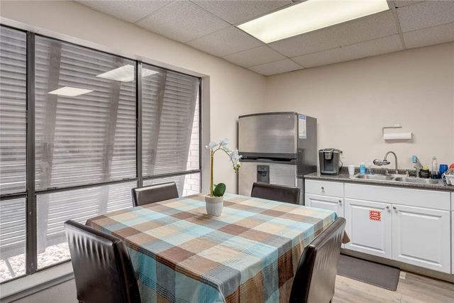 700 Everhart H1, Corpus Christi, TX 78411
