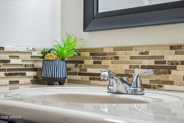 413 E KRISTAL Way, Phoenix, AZ 85024