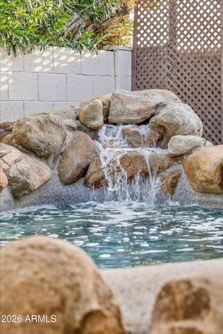 413 E KRISTAL Way, Phoenix, AZ 85024