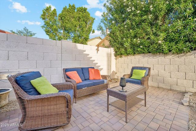 413 E KRISTAL Way, Phoenix, AZ 85024