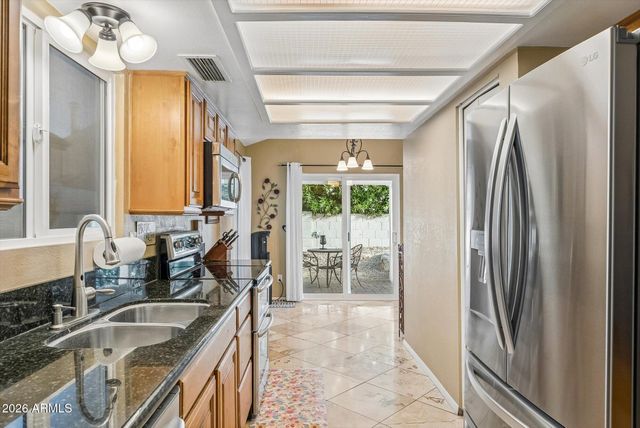 413 E KRISTAL Way, Phoenix, AZ 85024