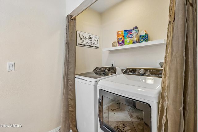 413 E KRISTAL Way, Phoenix, AZ 85024