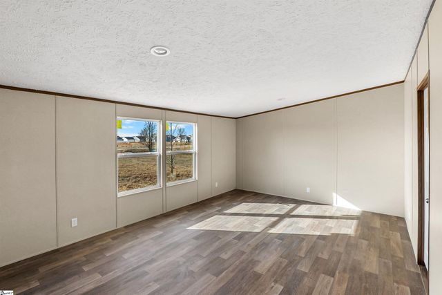 585 Happy Valley Road, Fountain Inn, SC 29644