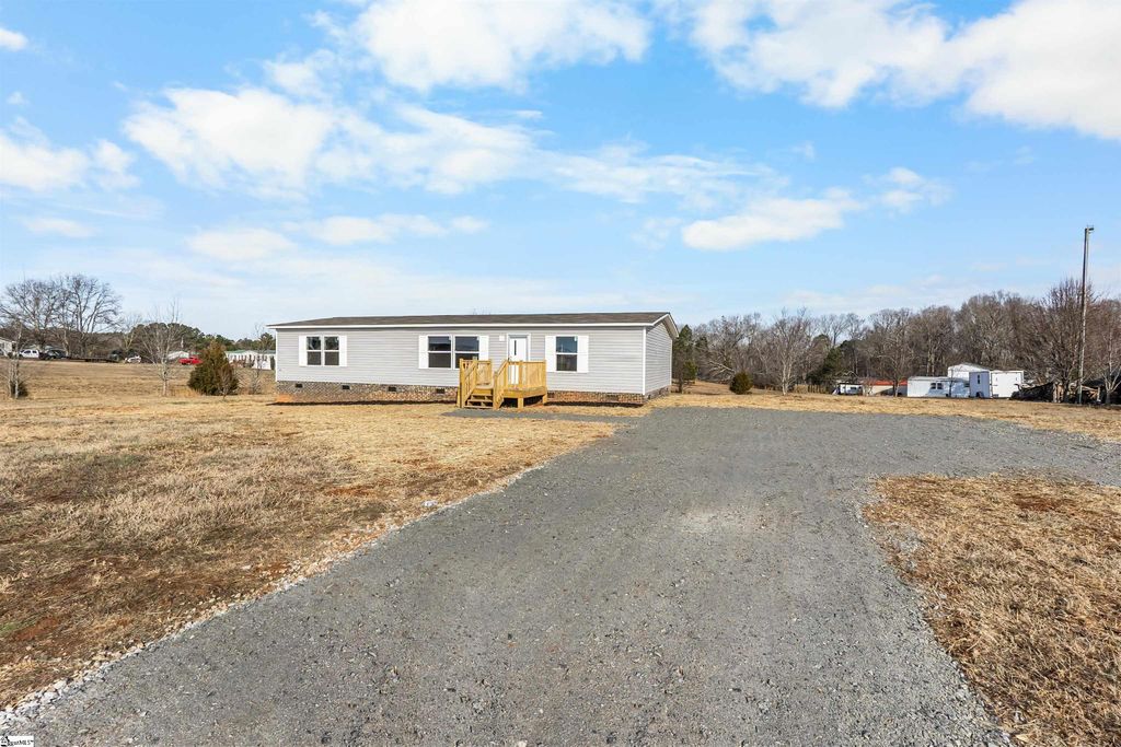 585 Happy Valley Road, Fountain Inn, SC 29644