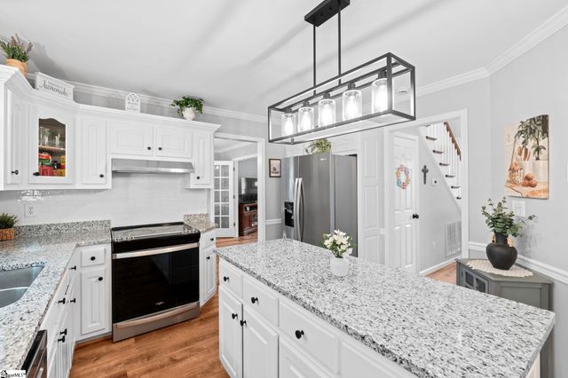 320 Huddersfield Drive, Piedmont, SC 29673